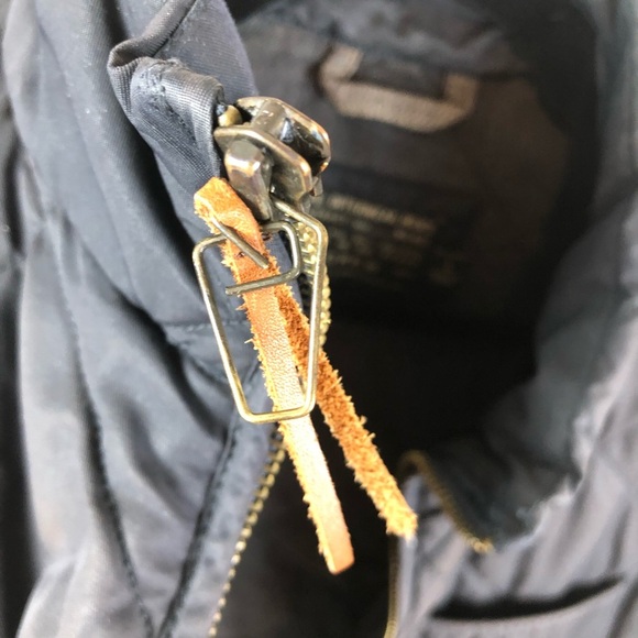 - JCrew Men's Sussex Quilted Primaloft Vest Insulated Outerwear Navy L - Picture 9 of 14